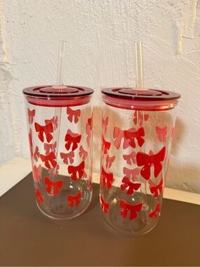 Red Bow Glass Tumbler with Lid & Straw - Set of 2